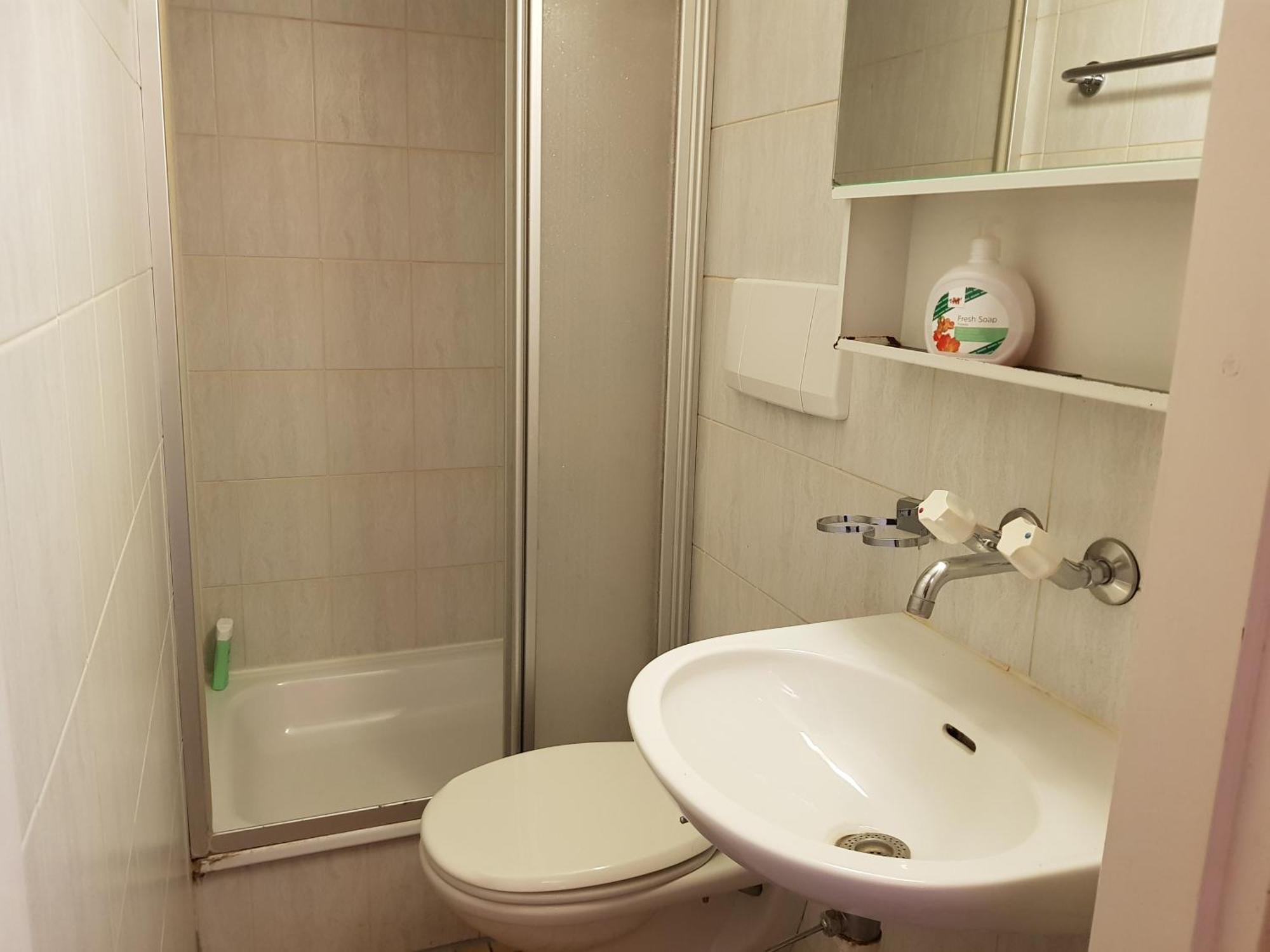 ベルパーク ホステル Krienz 部屋 写真